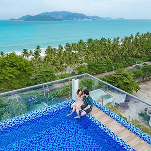 Azura Gold Hotel & Apartment